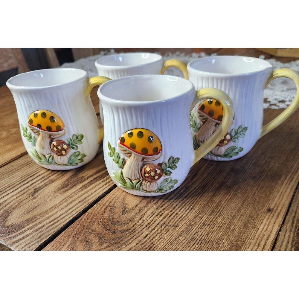 Vintage 1978 Sears Merry Mushroom coffee mugs set of 4